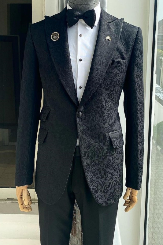 Gorgeous Prom Outfit for Guys - Black Peaked Lapel Casual Look